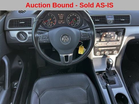 Used 2013 Volkswagen Passat 2.5 SE image 10