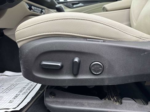 Used 2018 Buick Regal Essence w/ Driver Confidence Package #1 AWD/4WD image 13