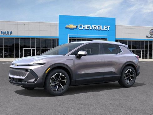 New 2026 Chevrolet Equinox EV LT image 2