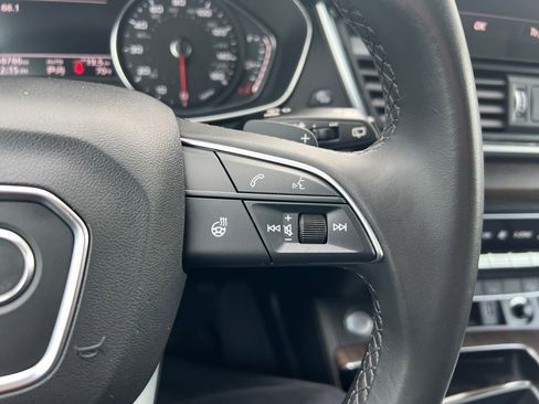 Used 2023 Audi Q5 2.0T Premium w/ Convenience Package image 21