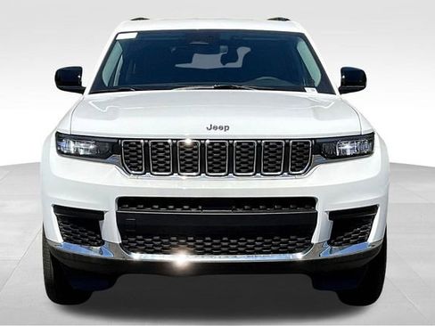 New 2023 Jeep Grand Cherokee L Laredo image 14