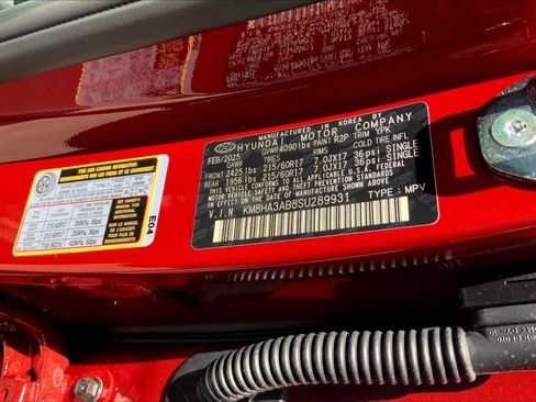 Used 2025 Hyundai Kona SE image 19