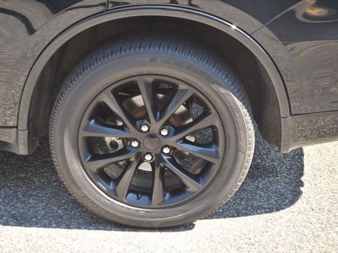 Used 2018 Dodge Durango GT w/ Premium Group AWD/4WD image 12