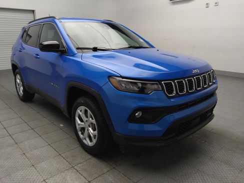 Used 2024 Jeep Compass Latitude AWD/4WD image 13