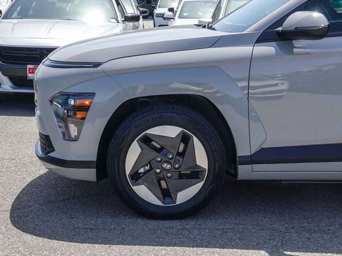 Used 2024 Hyundai Kona SEL FWD image 9