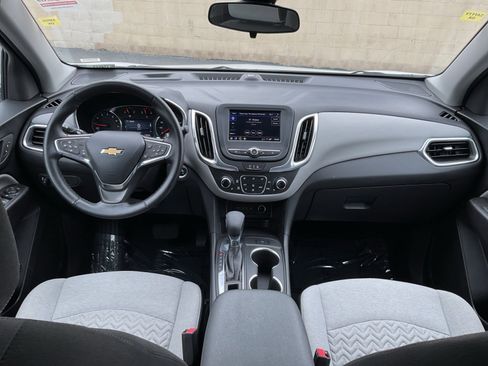 Used 2024 Chevrolet Equinox LT image 18