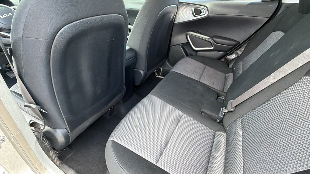 Used 2024 Kia Soul LX w/ Option Group 015 FWD image 24