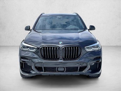 Used 2022 BMW X5 xDrive40i w/ M Sport Package image 3