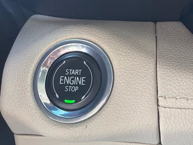 Used 2021 Buick Envision Preferred AWD/4WD image 21