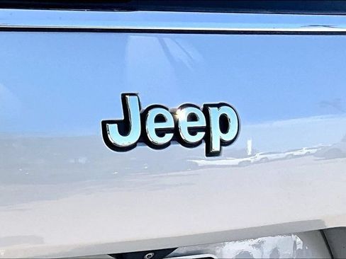 Used 2022 Jeep Grand Cherokee L Overland AWD/4WD image 43
