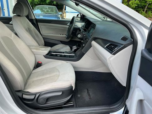 Used 2016 Hyundai Sonata Sport FWD image 13