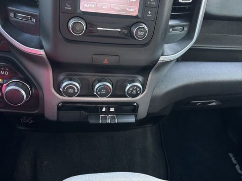 Used 2019 RAM 1500 Big Horn AWD/4WD image 19