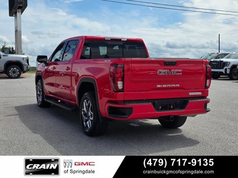 Used 2024 GMC Sierra 1500 Elevation w/ Elevation Premium Package AWD/4WD image 5