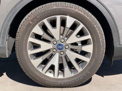 Used 2022 Ford Escape Titanium w/ Class II Trailer Tow Package image 13