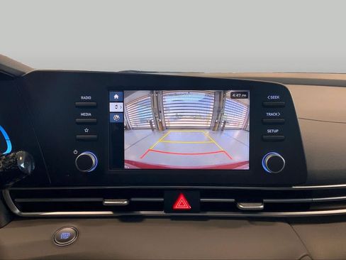 Used 2025 Hyundai Elantra Sport FWD image 28