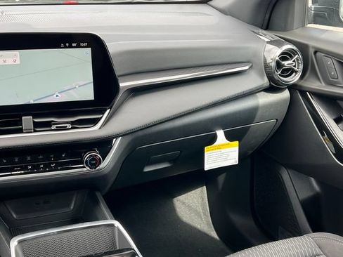 New 2027 Chevrolet Equinox LT FWD image 30