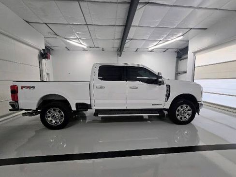 Used 2023 Ford F250 Lariat w/ Chrome Package AWD/4WD image 11