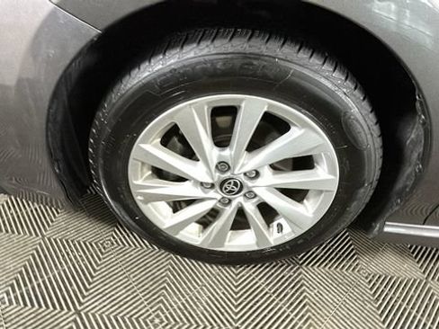 Used 2024 Toyota Camry SE FWD image 9