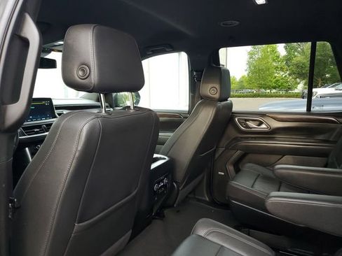 Used 2024 Chevrolet Tahoe LT RWD image 8