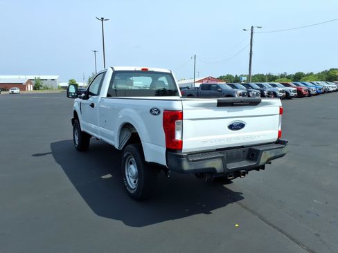 Used 2017 Ford F350 XL AWD/4WD image 4