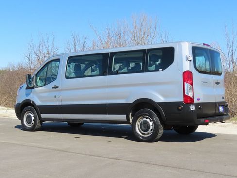 Used 2019 Ford Transit 350 XL image 15
