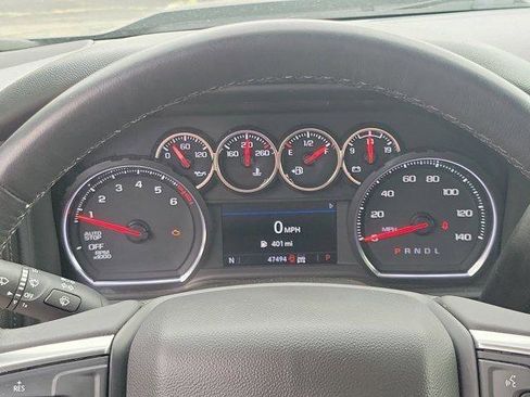 Used 2022 Chevrolet Silverado 1500 LT AWD/4WD image 29
