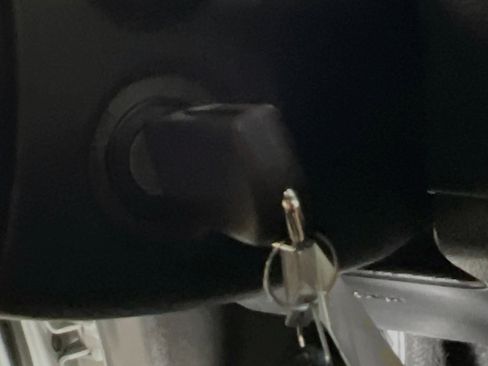 Used 2023 Toyota Corolla LE image 23