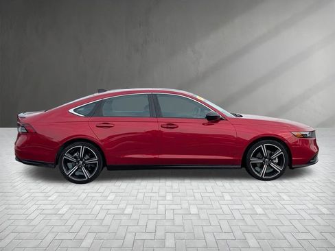 Used 2024 Honda Accord Sport image 9
