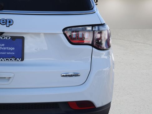 Used 2021 Jeep Compass Latitude image 6