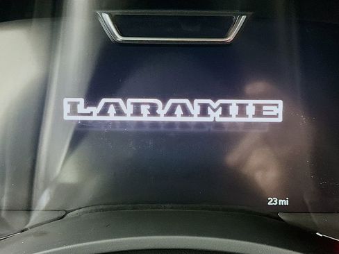 New 2026 RAM 2500 Laramie AWD/4WD image 11