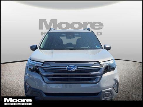 Used 2026 Subaru Forester Premium image 8