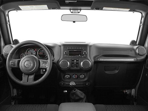 Used 2013 Jeep Wrangler Unlimited Sahara w/ Connectivity Group image 8