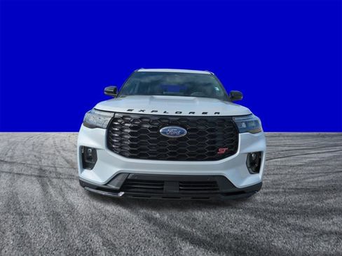 New 2026 Ford Explorer ST w/ Sun And Sound Package image 9