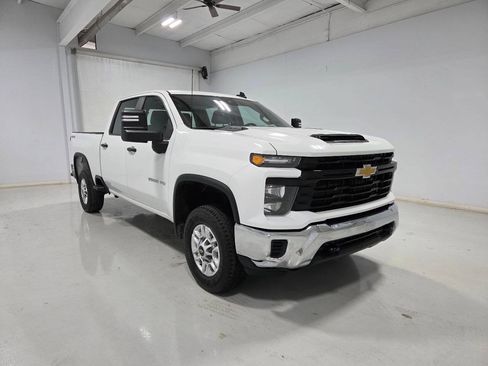 Used 2024 Chevrolet Silverado 2500 W/T w/ WT Fleet Convenience Package AWD/4WD image 1