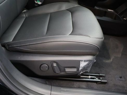 New 2025 Kia EV6 Wind image 12