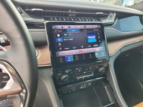 Used 2023 Jeep Grand Cherokee L Summit w/ Advanced Protech Group IV image 27