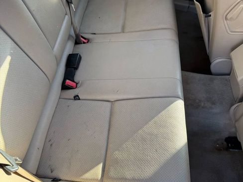 Used 2014 Mercedes-Benz C 250 Sedan image 7