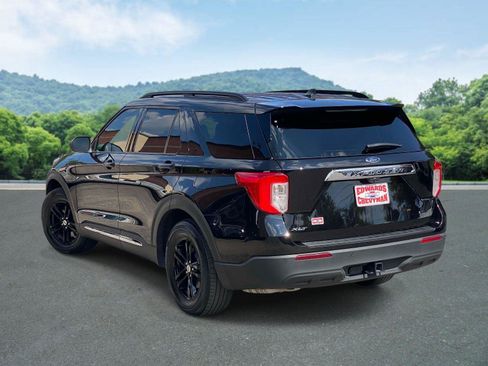 Used 2022 Ford Explorer XLT w/ Class IV Trailer Tow Package RWD image 28