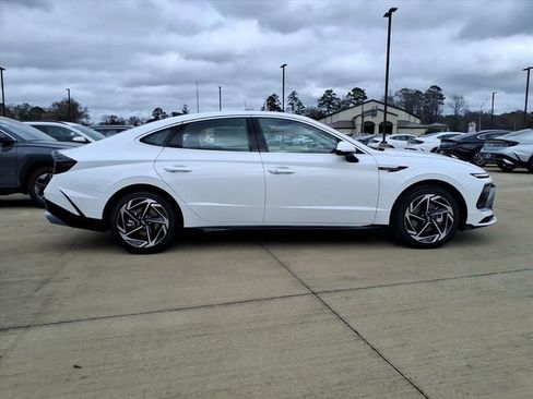 New 2026 Hyundai Sonata SEL image 2