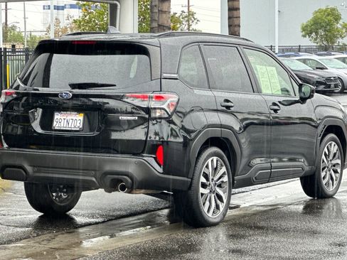 Used 2025 Subaru Forester Touring image 4