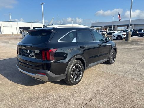 Used 2024 Kia Sorento S FWD image 5