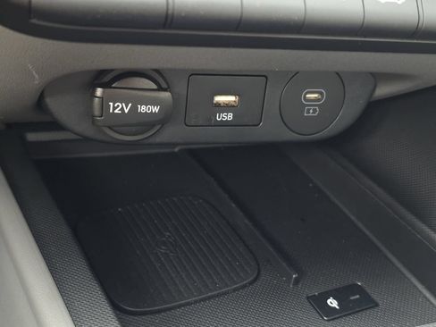 Used 2025 Hyundai Elantra Sport FWD image 24