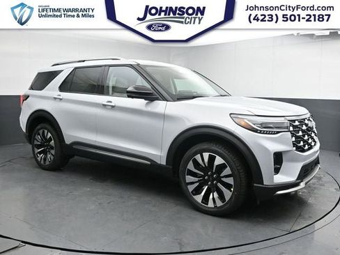 New 2026 Ford Explorer Platinum image 3
