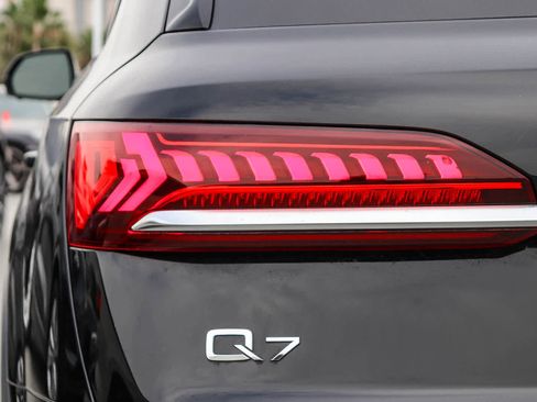 Used 2023 Audi Q7 2.0T Premium w/ Convenience Package image 24