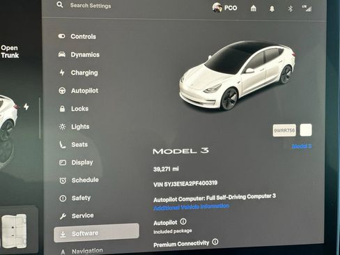 Used 2023 Tesla Model 3 Standard Range image 26