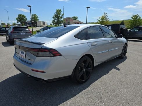 Used 2023 Honda Accord Sport image 5