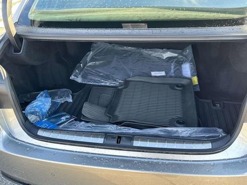 Used 2022 Lexus LS 500 AWD image 16