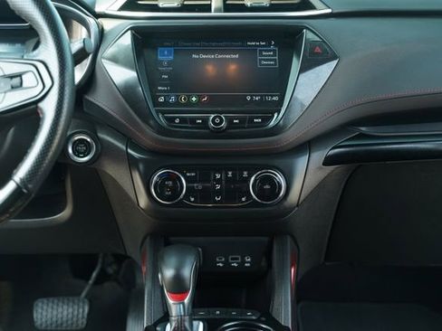 Used 2022 Chevrolet TrailBlazer RS w/ Convenience Package image 29