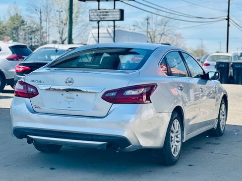 Used 2018 Nissan Altima 2.5 S w/ S Convenience Package image 6