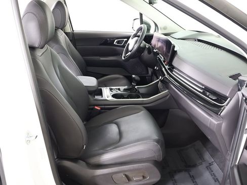 Used 2025 Kia Carnival SX Prestige FWD image 35